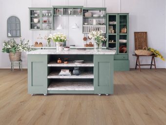 Luxury Vinyl - Original Enhanced - Lindford Oak Luxury Vinyl - Original Enhanced - Lindford Oak
